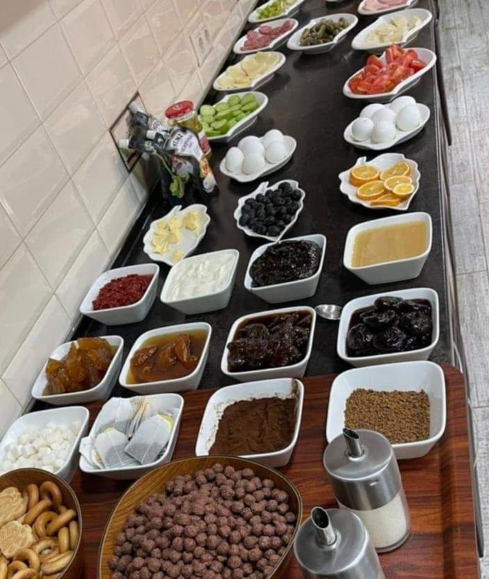 Hotel The Sindh House - Indus Aroma Restaurant Tiflis Exterior foto
